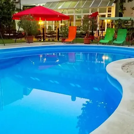 Manzard Panzio Otel 3*