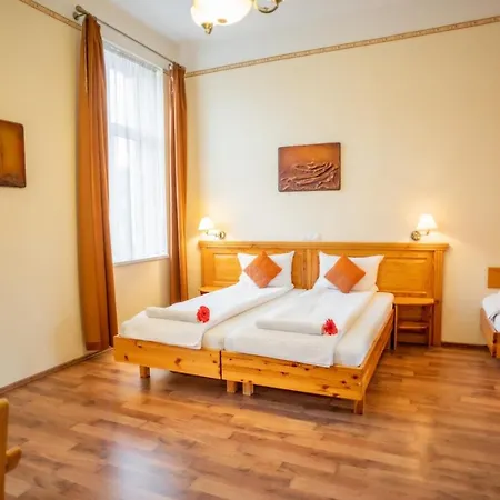 Bed & Breakfast Manzard Panzio Budapest