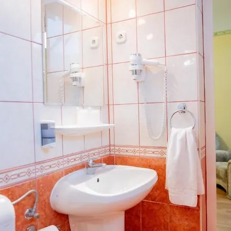 Bed & Breakfast Manzard Panzio 3*