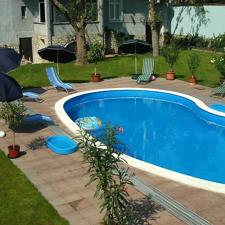 Manzard Panzio Bed & Breakfast Budapest
