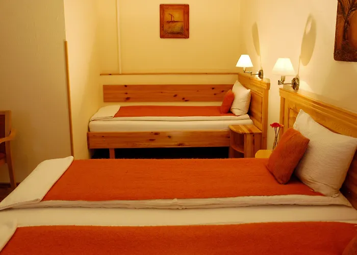 Hotel Manzard Panzio Budapest